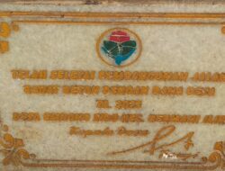 Baru Satu Tahun Dibangun, Jalan Rabat Beton di Desa Embong Sido Sudah Rusak
