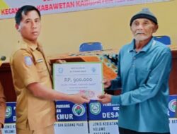 24 Kpm Penerima BLT-DD Desa Sido Makmur Merasa Sangat Terbantu